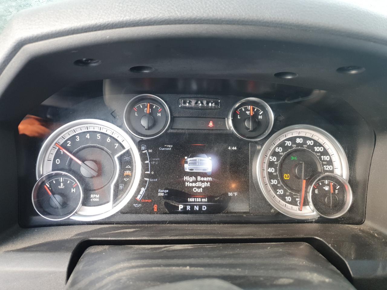 2014 RAM 1500 - Image 9