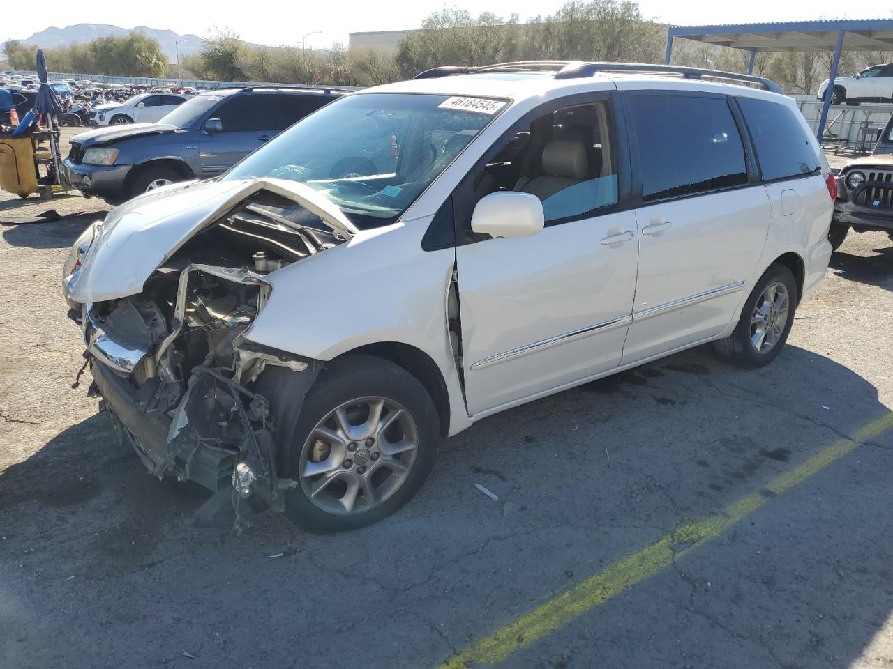2006 Toyota Sienna Xle for Sale in Las Vegas, NV - Front End
