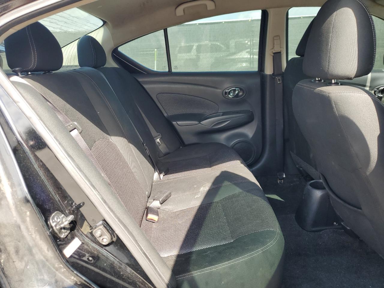 2017 Nissan Versa - Image 10