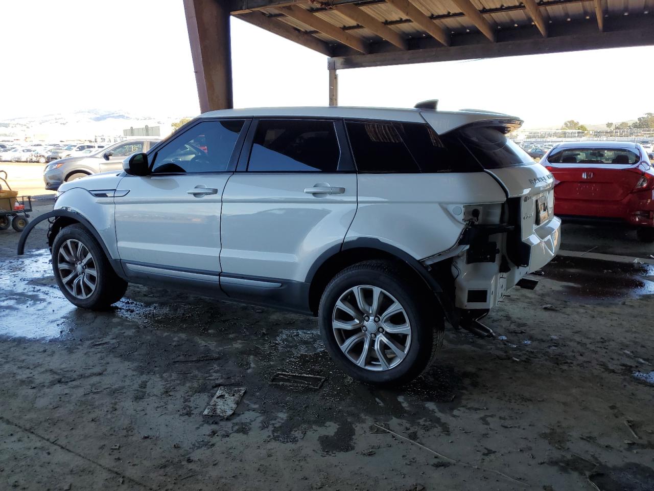 2018 Land Rover Range Rover - Image 2