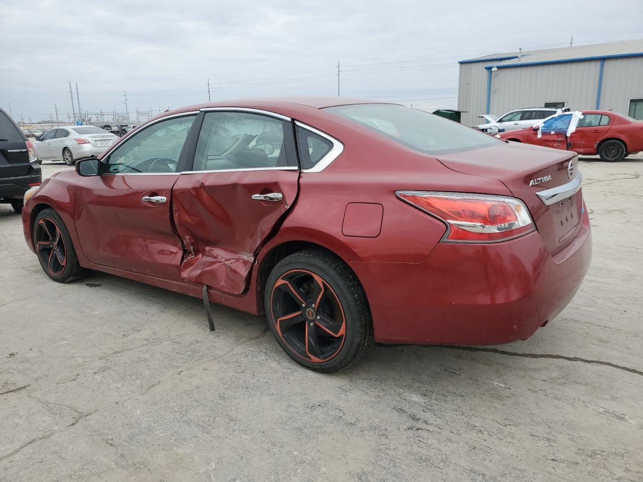 2014 Nissan Altima - Image 2