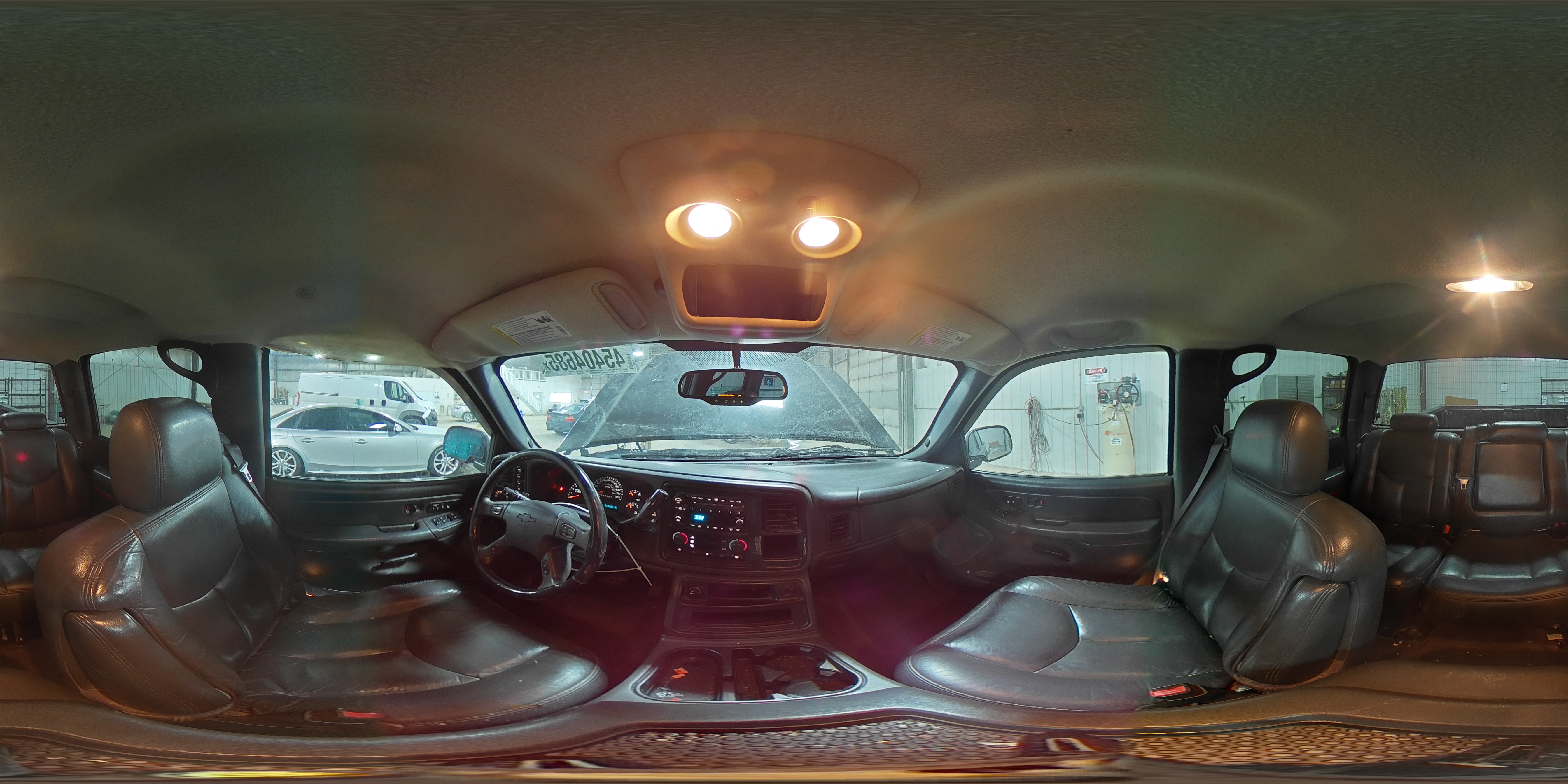 2006 Chevrolet Silverado - Image 12