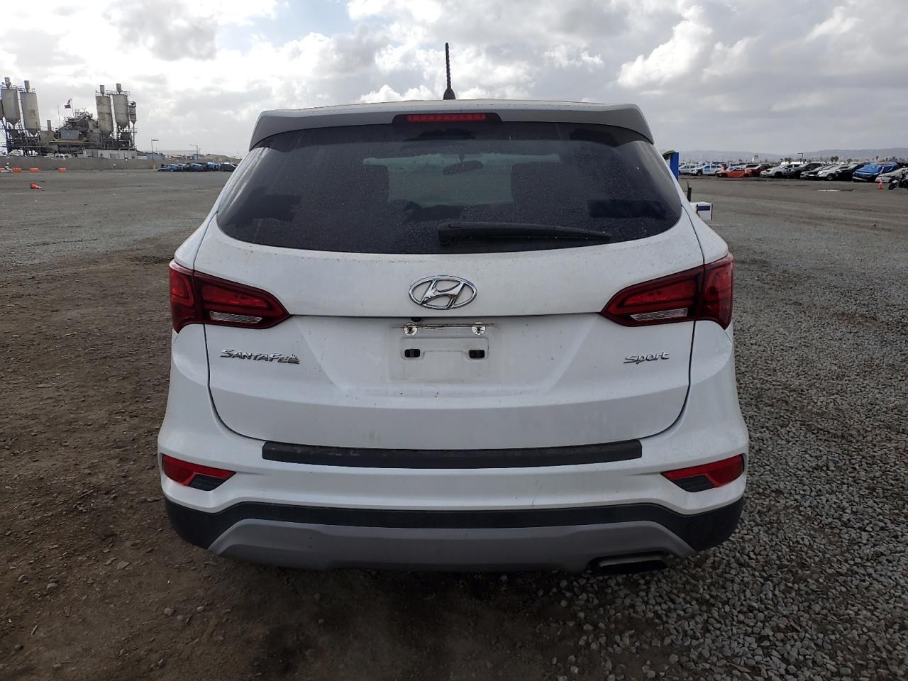2018 Hyundai Santa Fe - Image 6