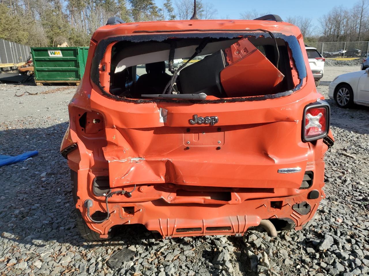 2017 Jeep Renegade - Image 6