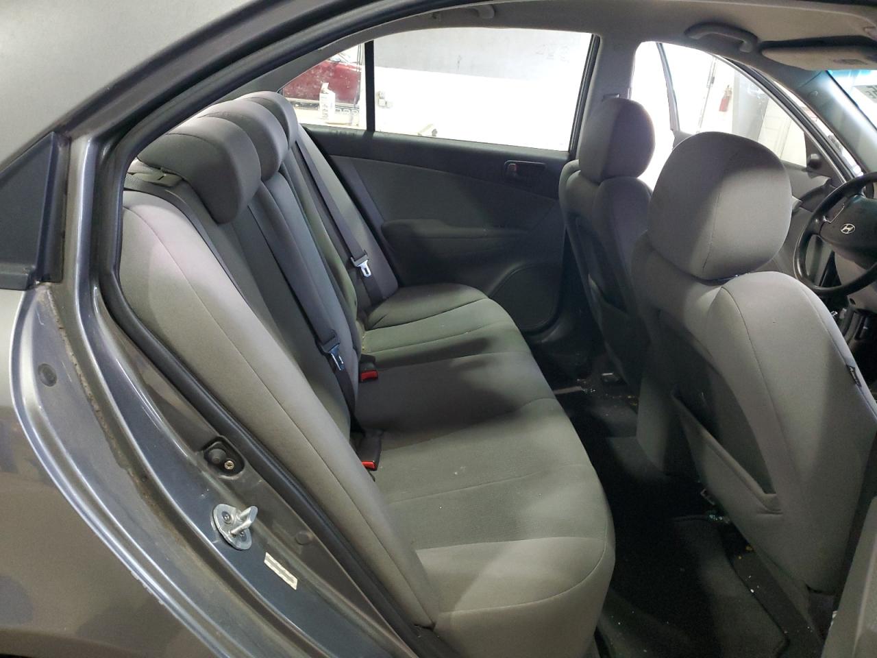 2009 Hyundai Sonata - Image 10