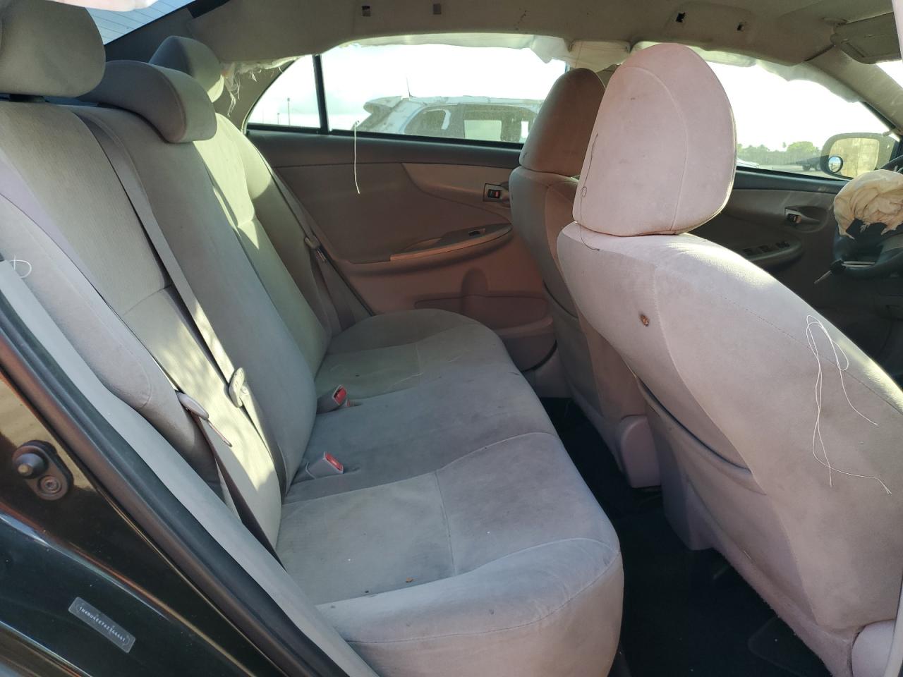 2010 Toyota Corolla - Image 10
