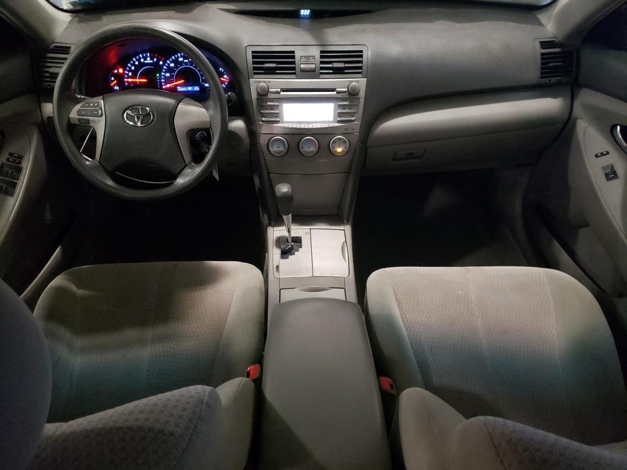 2011 Toyota Camry - Image 8