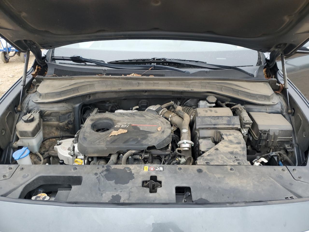 2019 Hyundai Santa Fe - Image 11