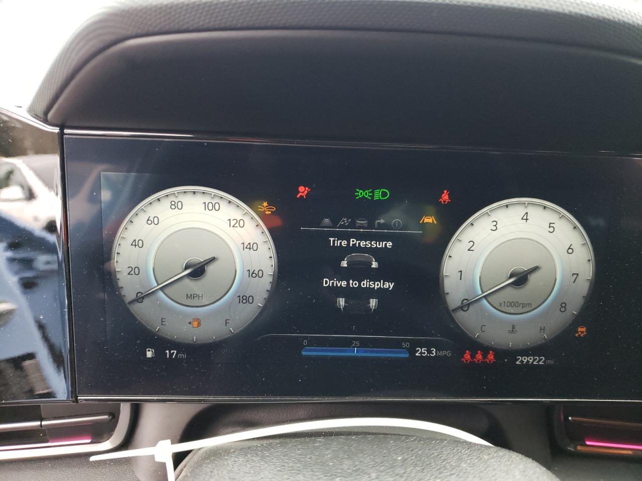 2023 Hyundai Elantra - Image 9