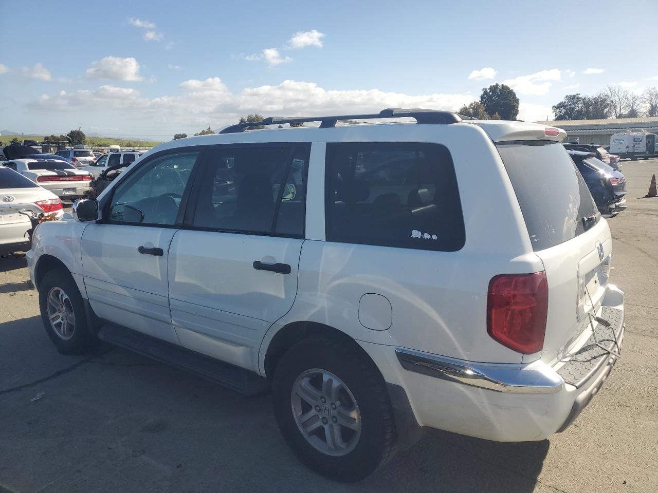 2003 Honda Pilot - Image 2