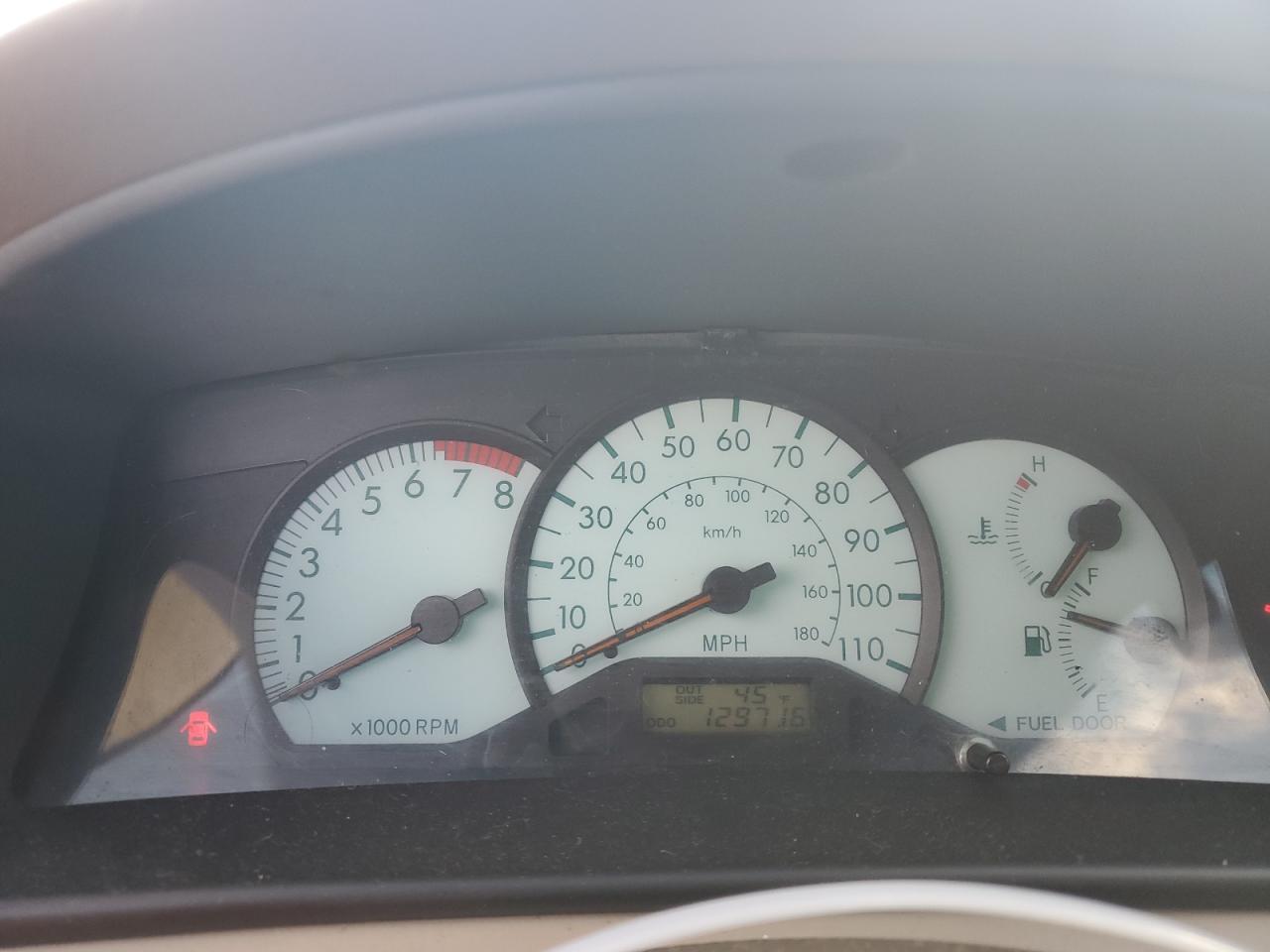 2004 Toyota Corolla - Image 9