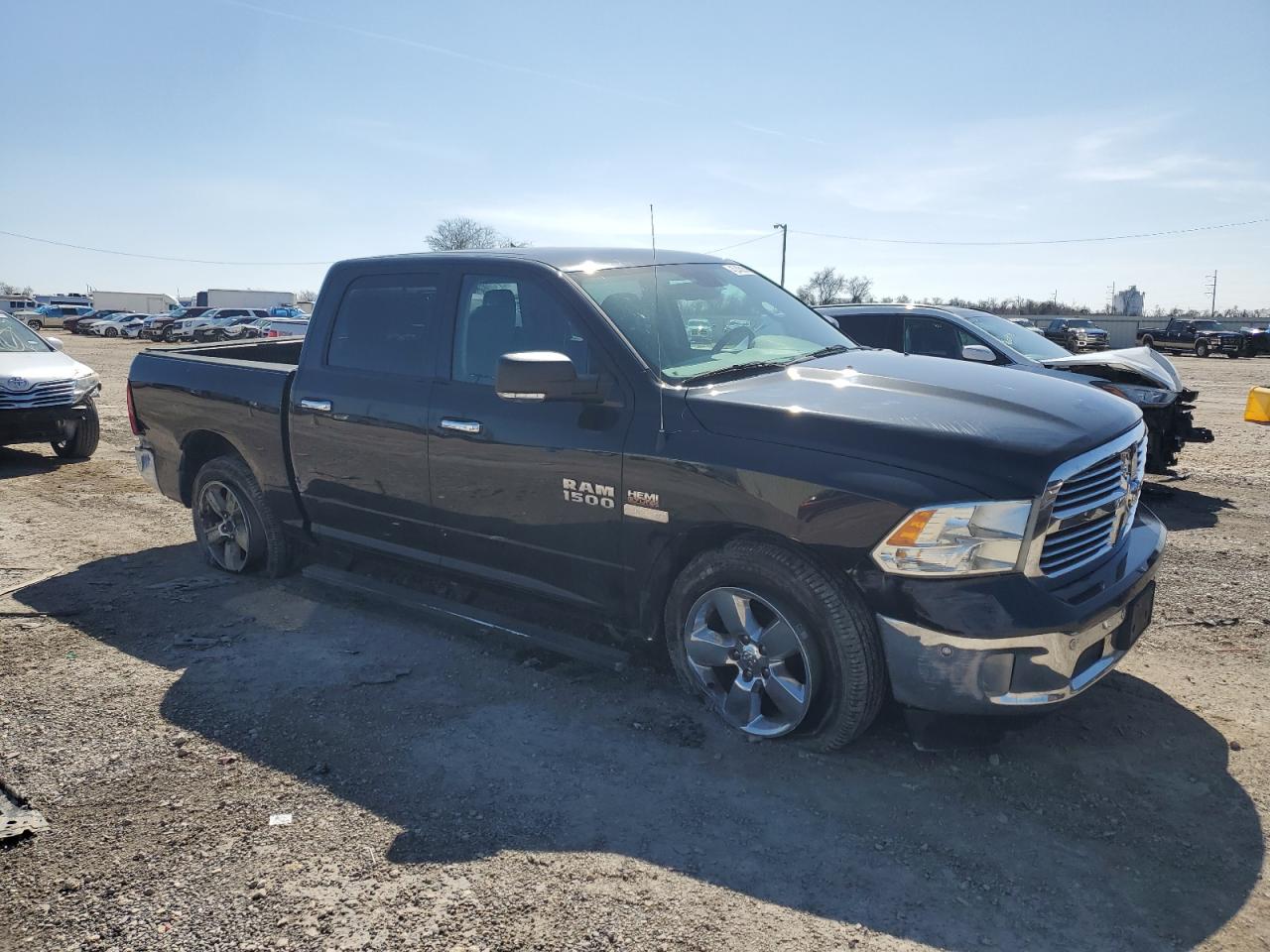 2017 RAM 1500 - Image 4