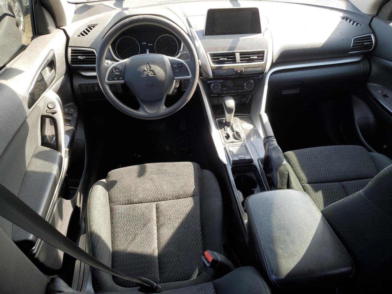 2019 Mitsubishi Eclipse - Image 8