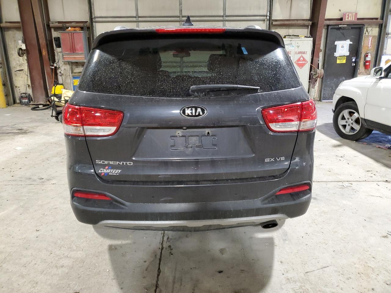 2016 Kia Sorento - Image 6