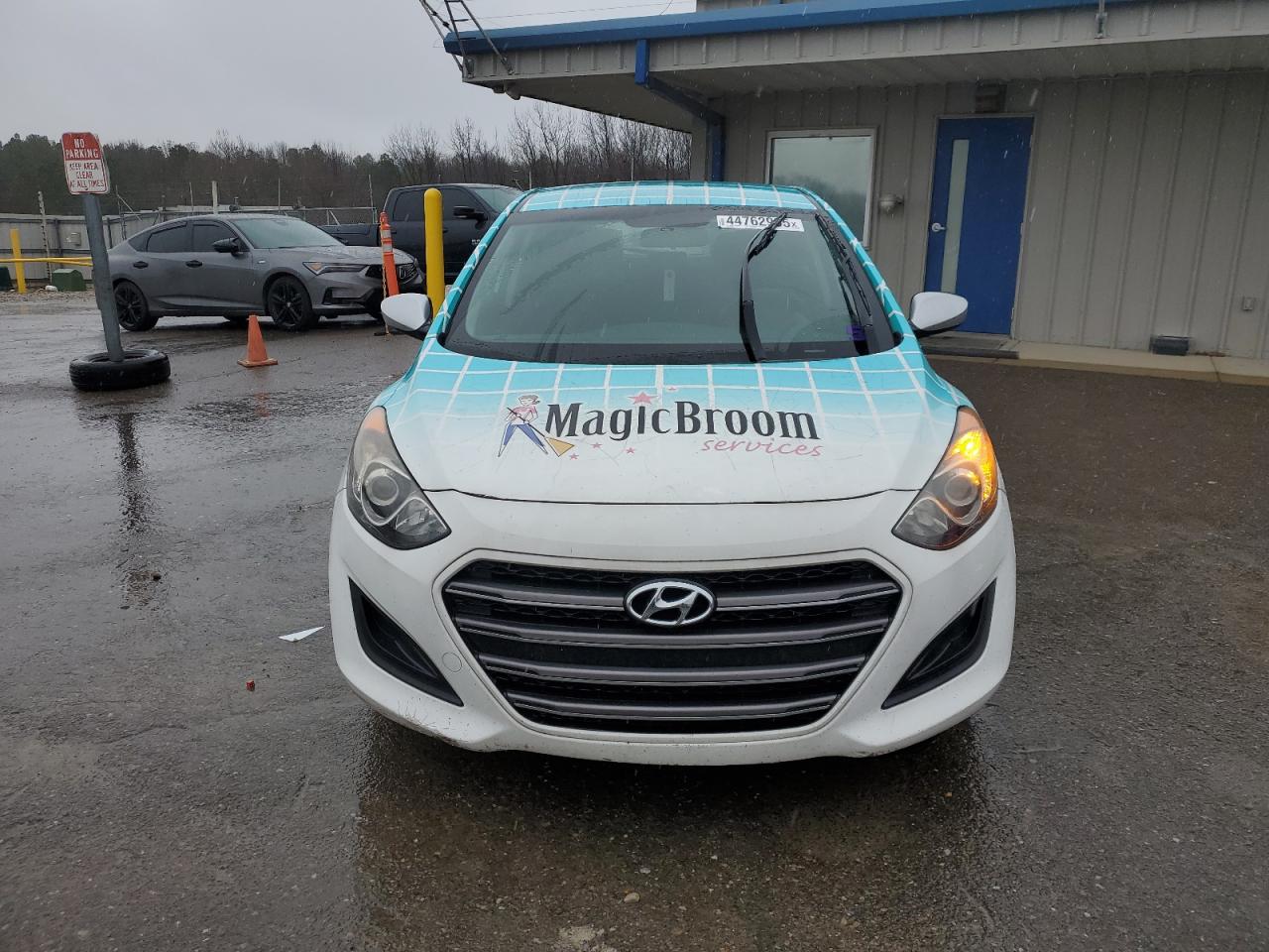 2016 Hyundai Elantra - Image 5