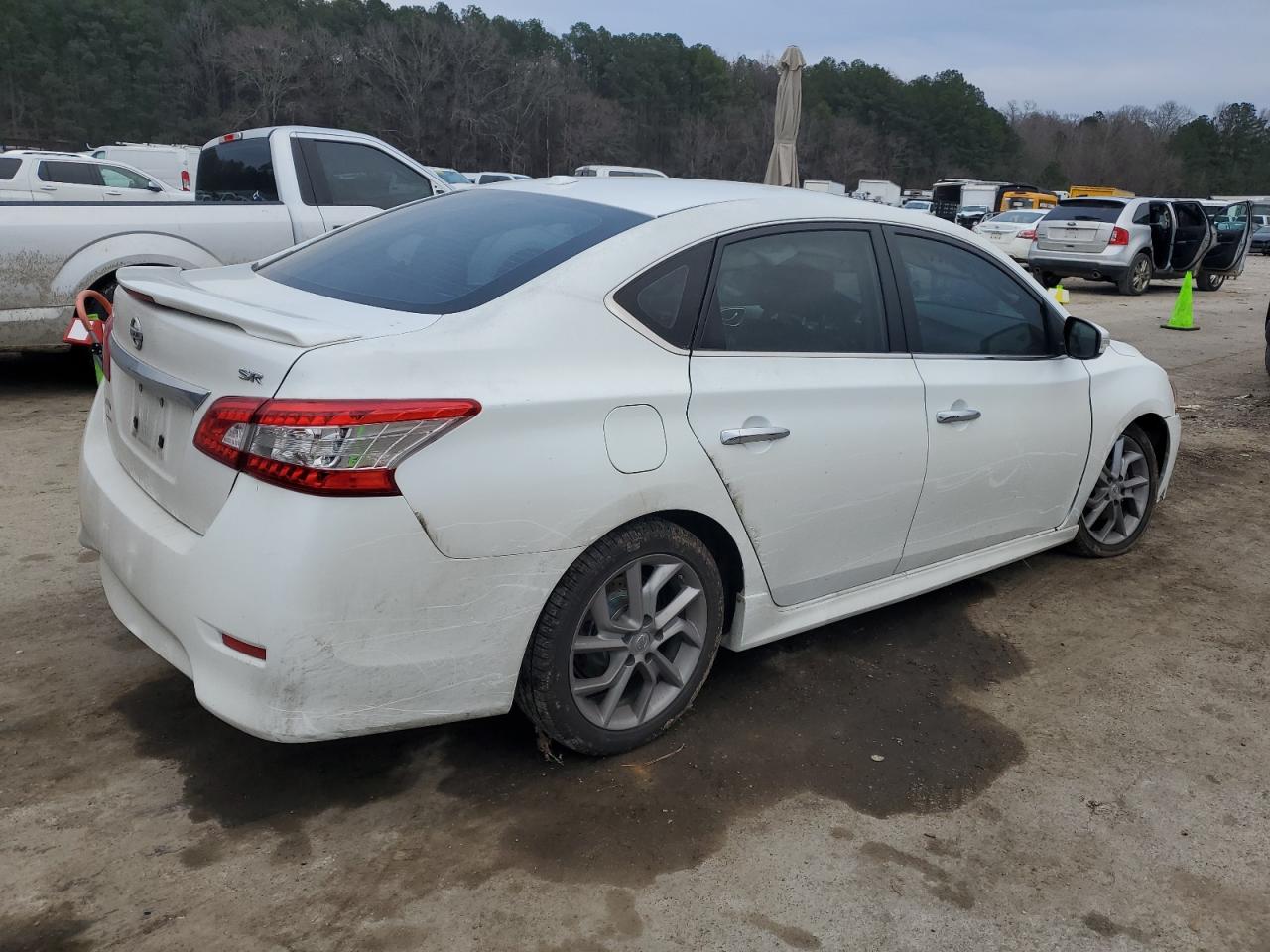 2015 Nissan Sentra - Image 3