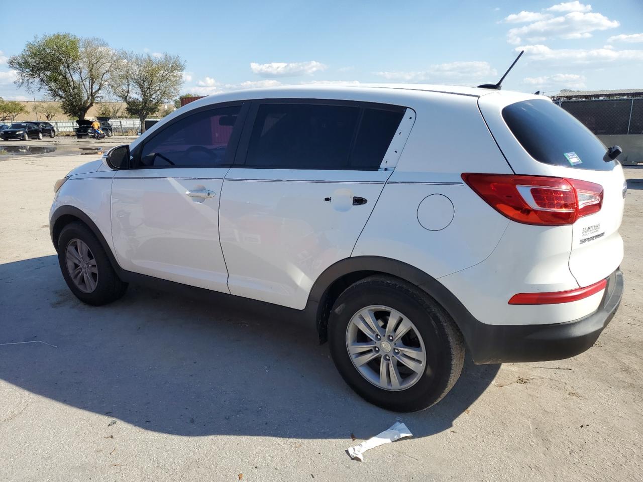 2011 Kia Sportage - Image 2