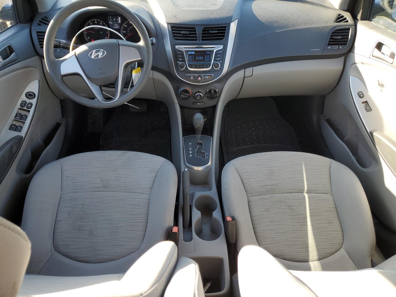 2016 Hyundai Accent - Image 8