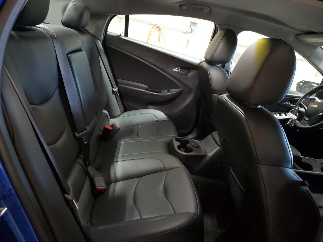 2017 Chevrolet Volt - Image 10