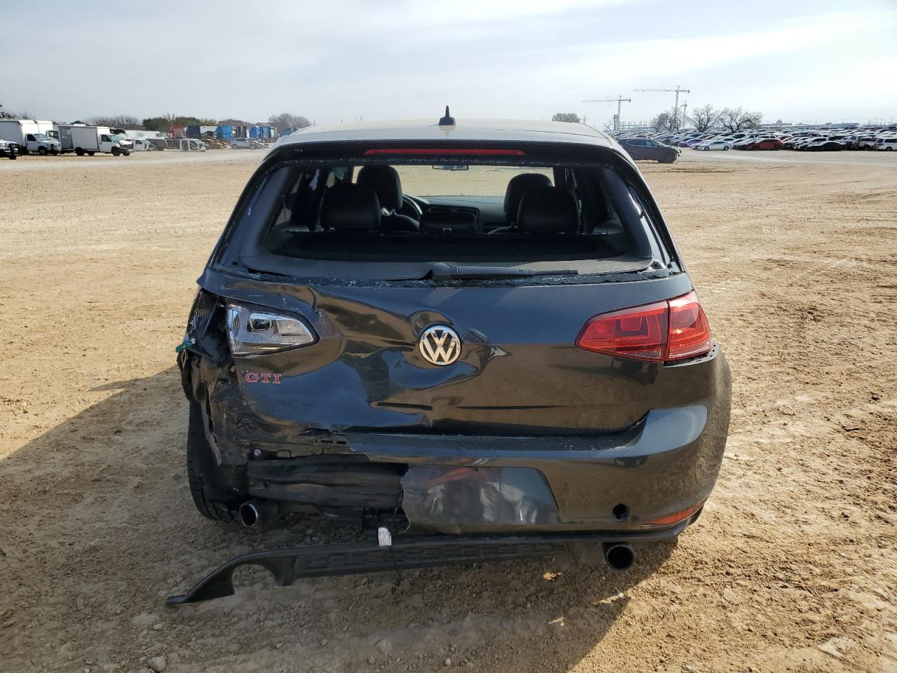 2017 Volkswagen GTI - Image 6