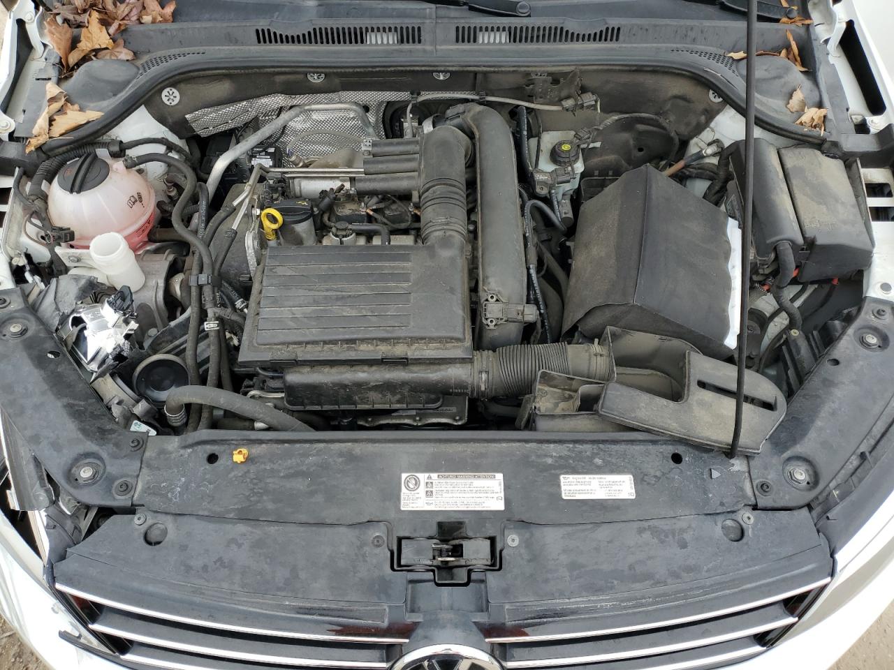 2016 Volkswagen Jetta - Image 11
