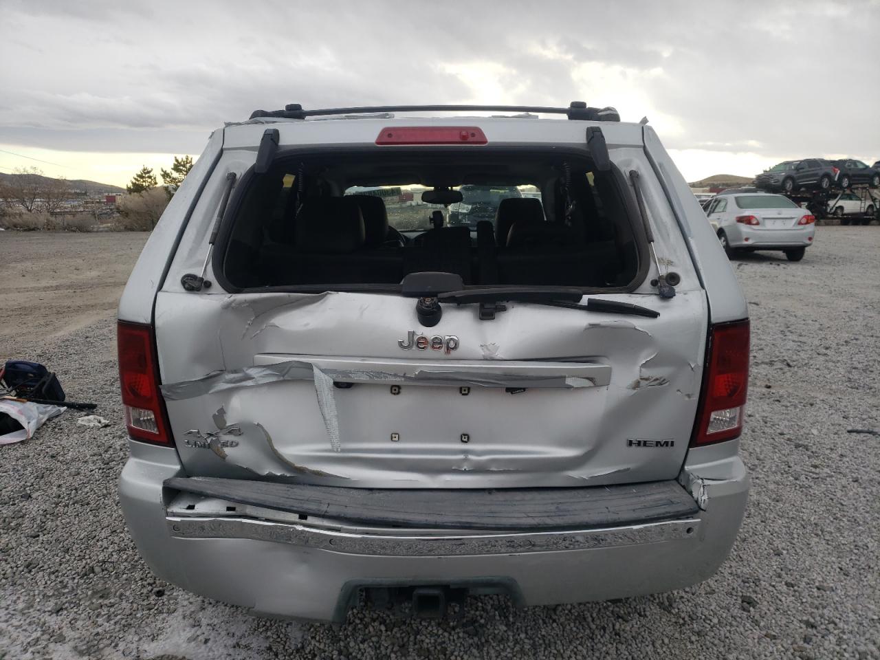 2007 Jeep Grand Cherokee - Image 6