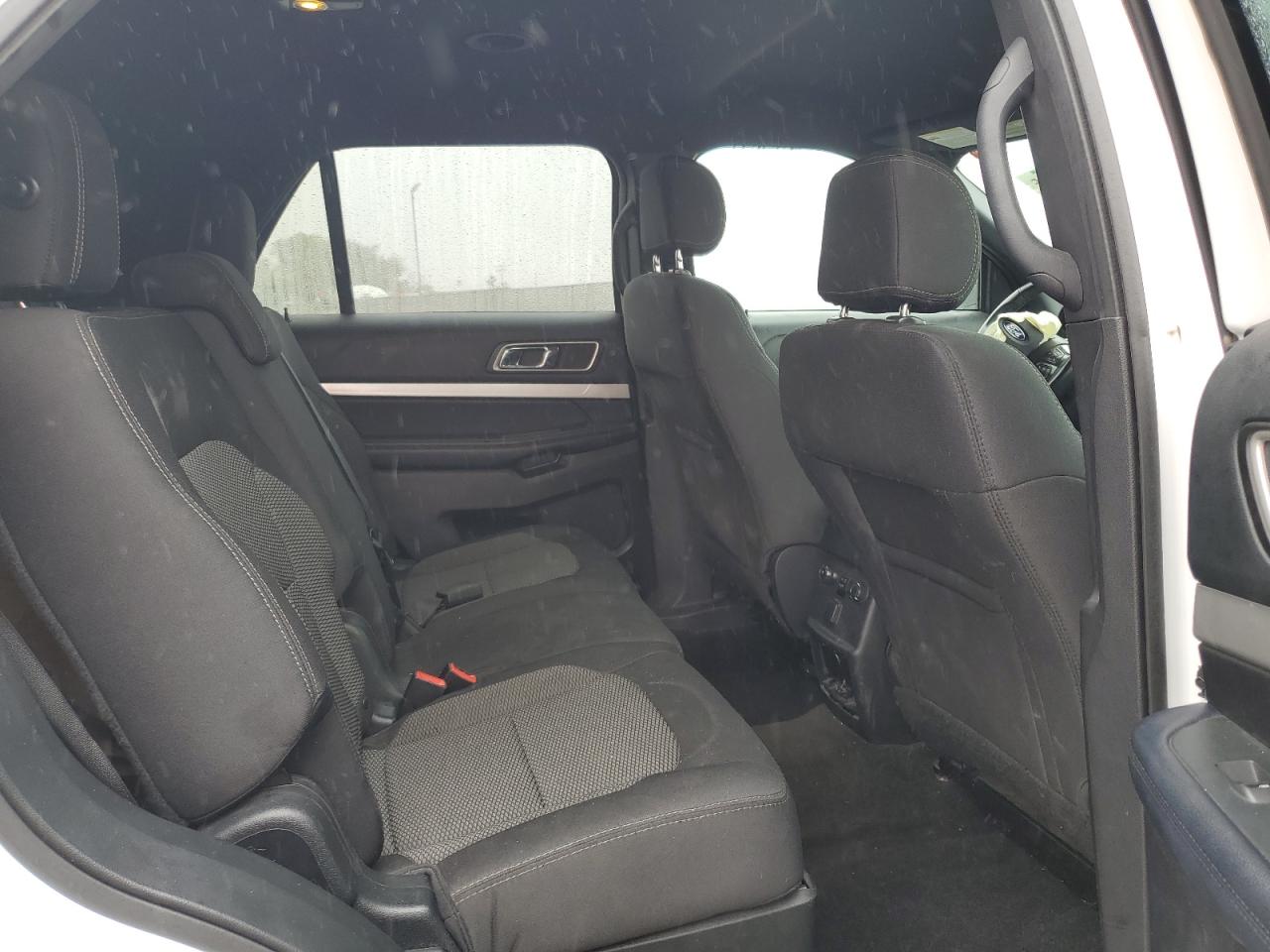 2017 Ford Explorer - Image 11