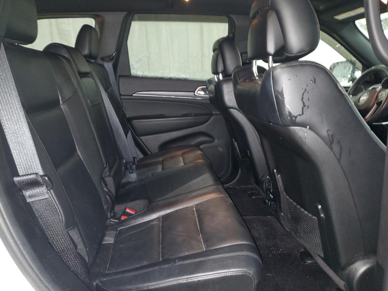 2018 Jeep Grand Cherokee - Image 11