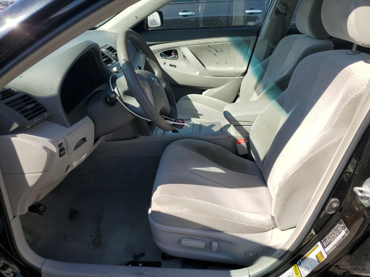 2010 Toyota Camry - Image 7