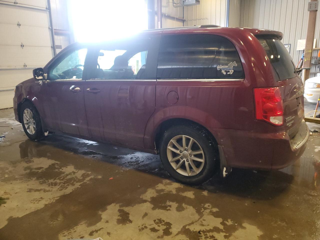 2018 Dodge Caravan - Image 2