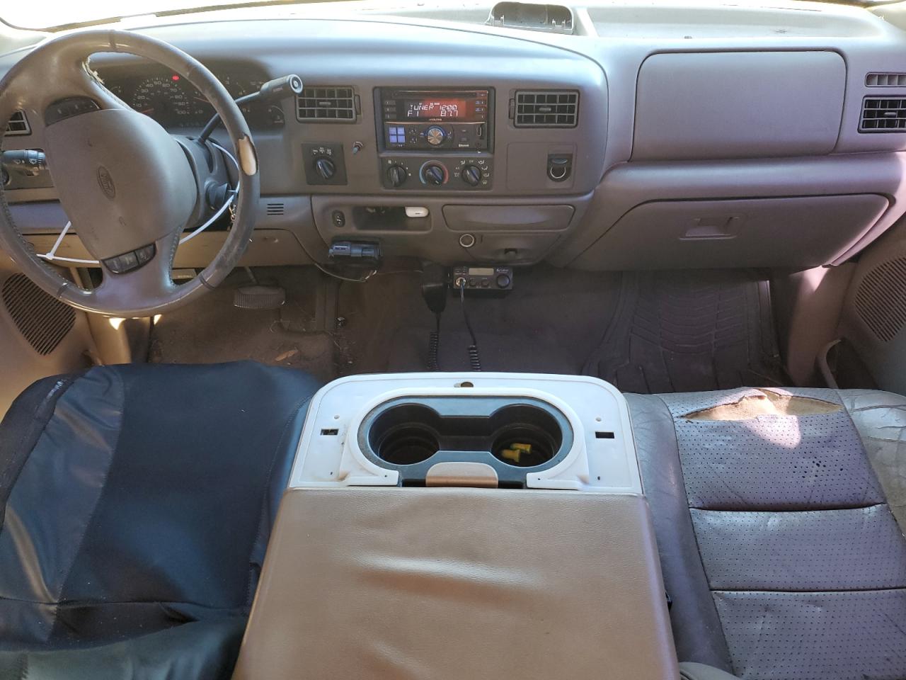 2002 Ford F350 - Image 8