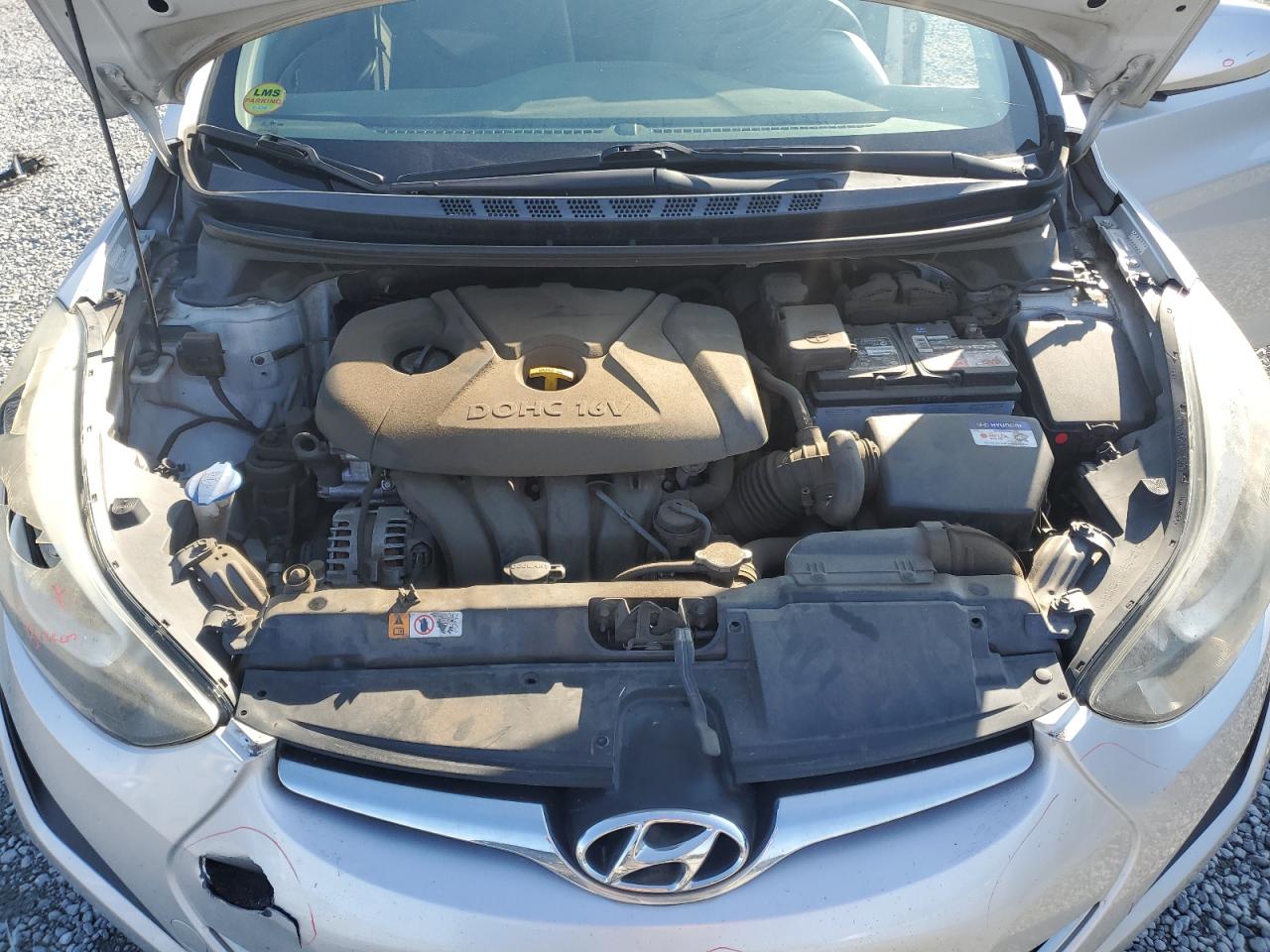 2016 Hyundai Elantra - Image 12