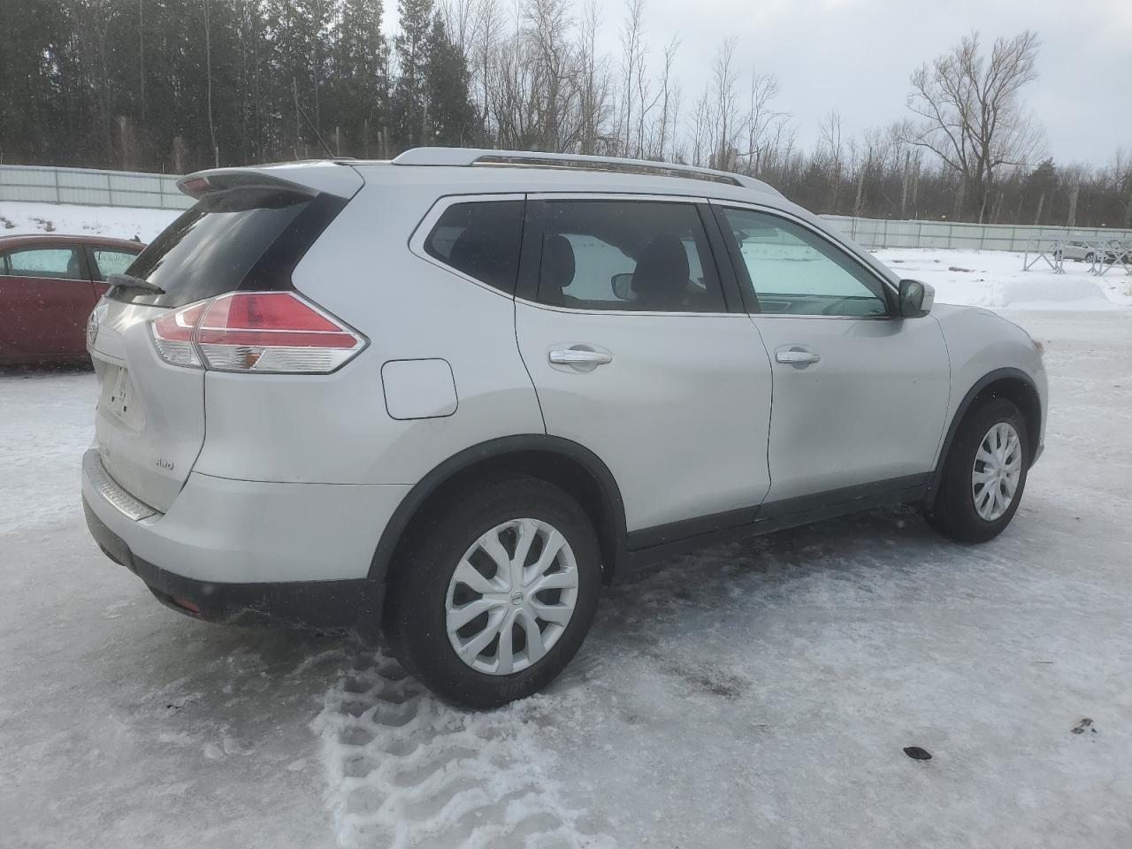 2016 Nissan Rogue - Image 3