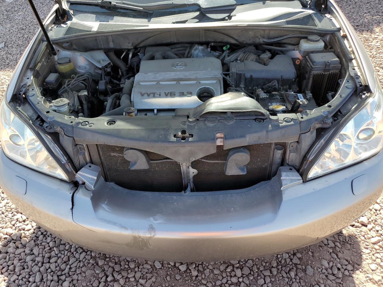 2005 Lexus RX - Image 12