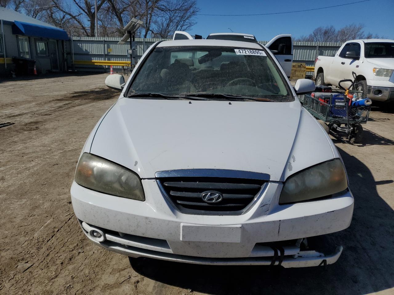 2005 Hyundai Elantra - Image 5
