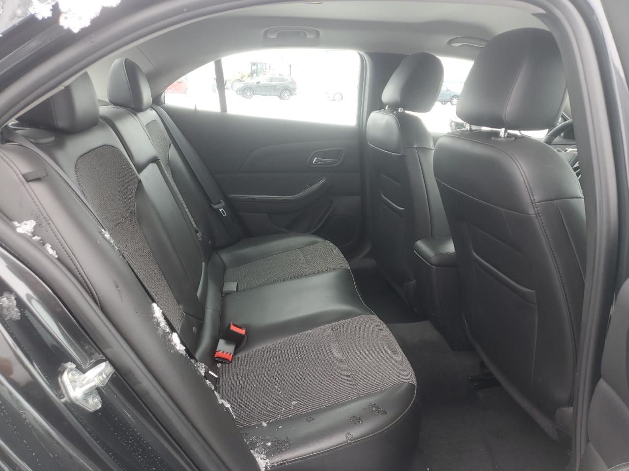 2015 Chevrolet Malibu - Image 10