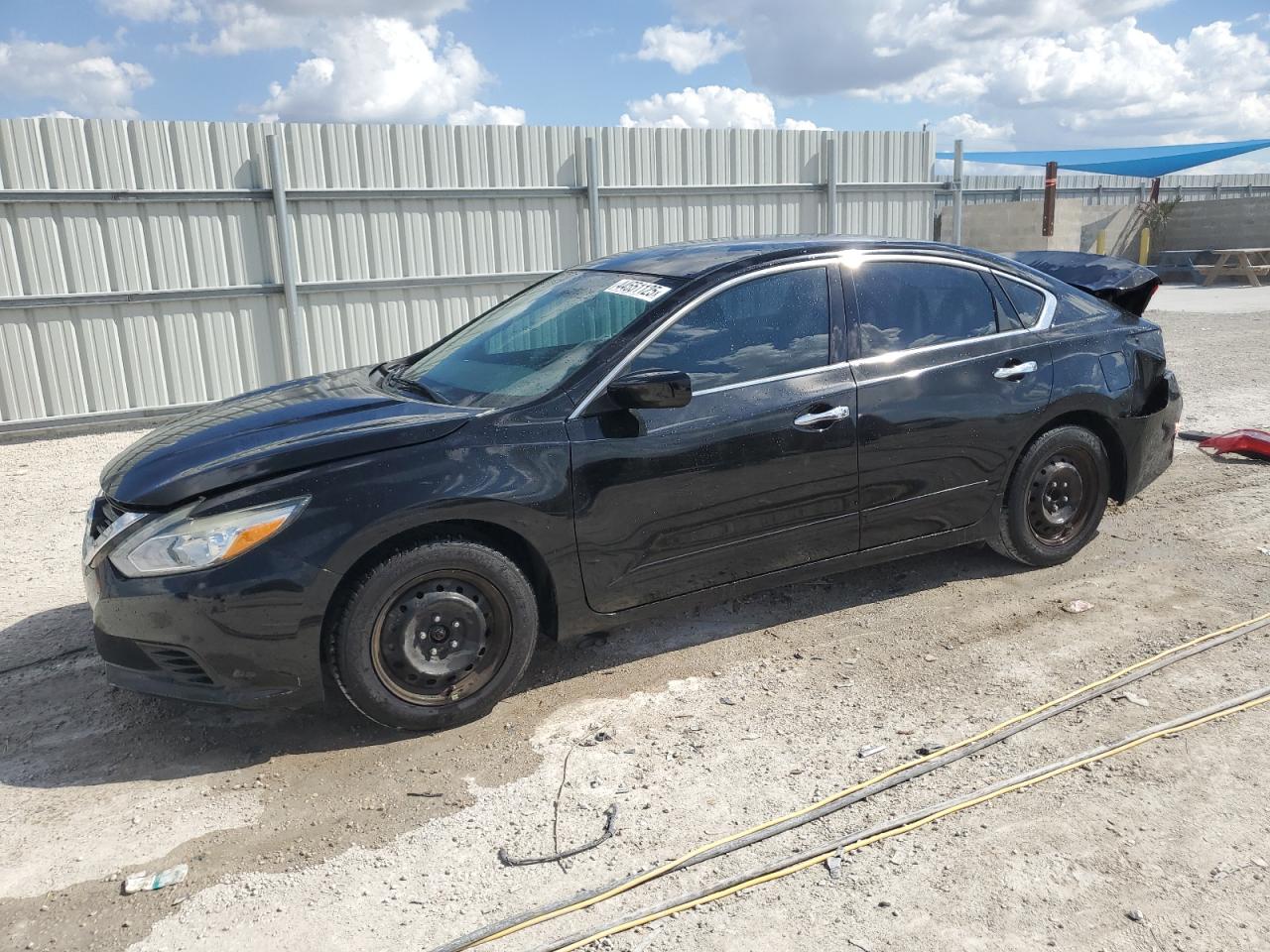 2016 Nissan Altima - Image 1