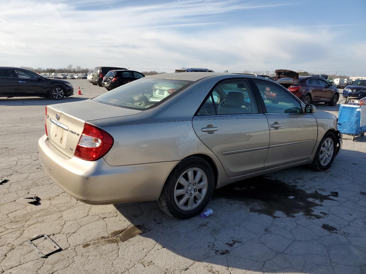 2004 Toyota Camry - Image 3