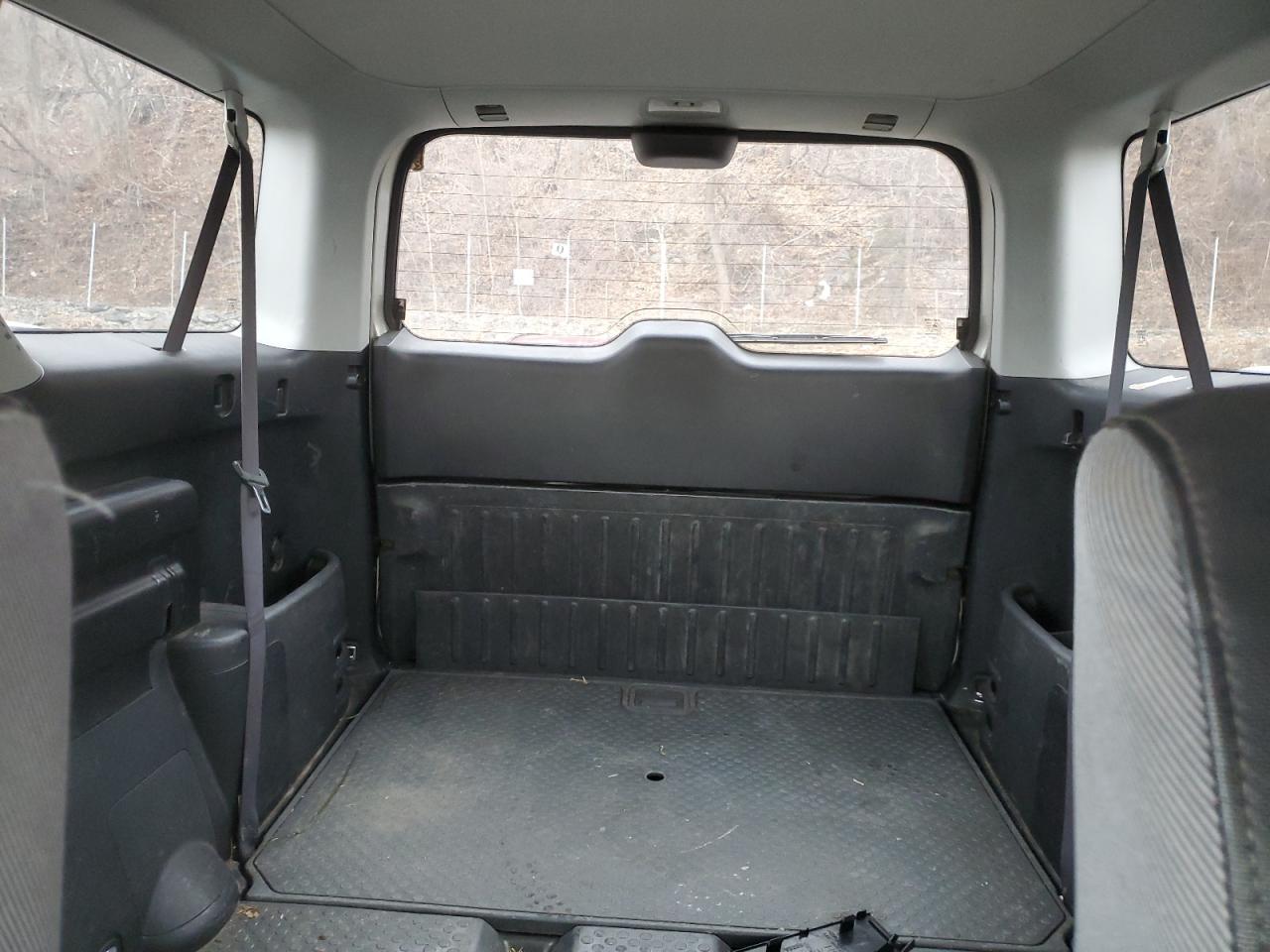 2003 Honda Element - Image 10