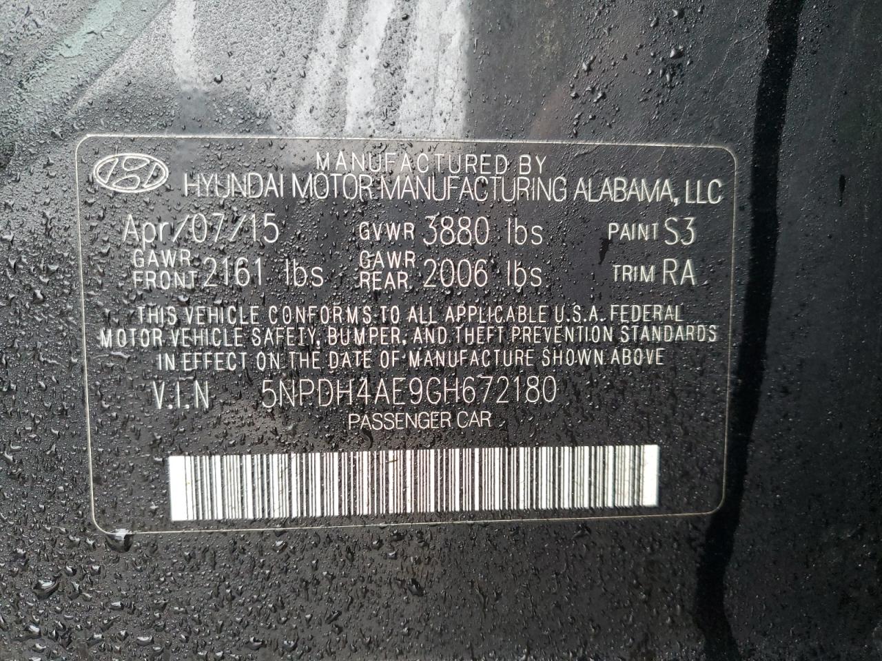 2016 Hyundai Elantra - Image 13