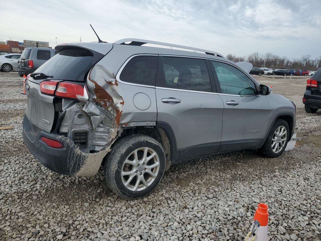 2015 Jeep Grand Cherokee - Image 3