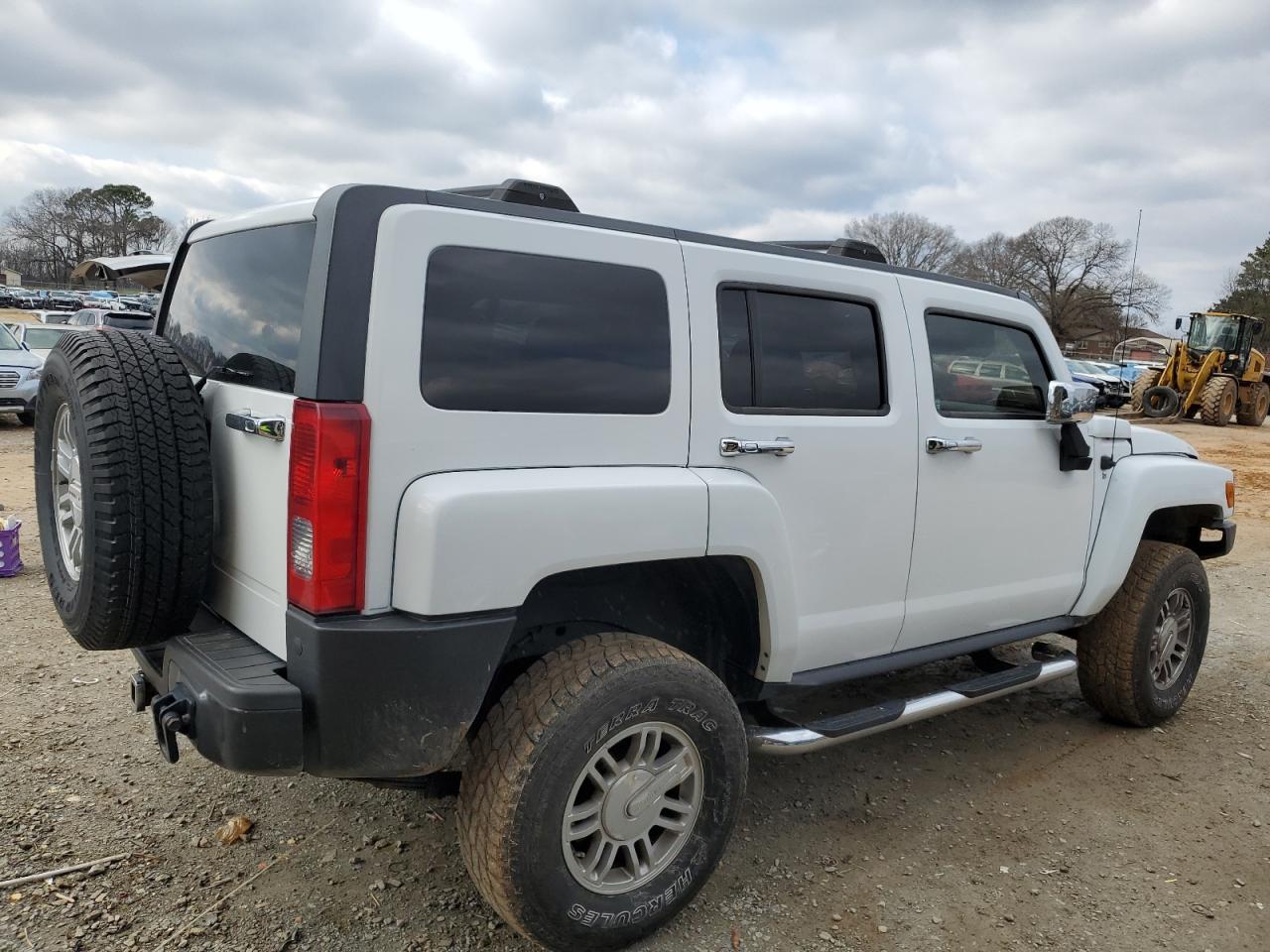 2008 Hummer H3 - Image 3