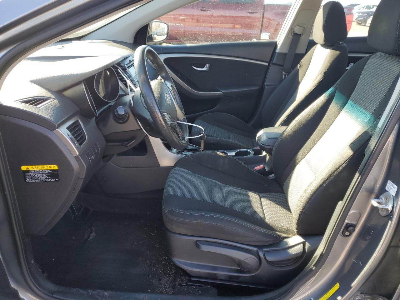 2017 Hyundai Elantra - Image 7