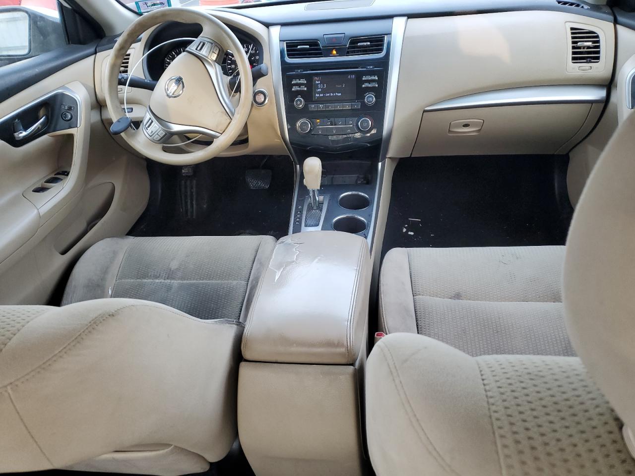 2015 Nissan Altima - Image 8