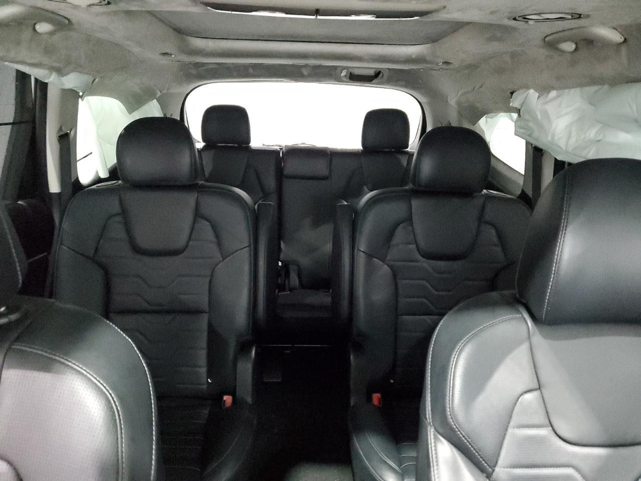 2022 Kia Telluride - Image 10