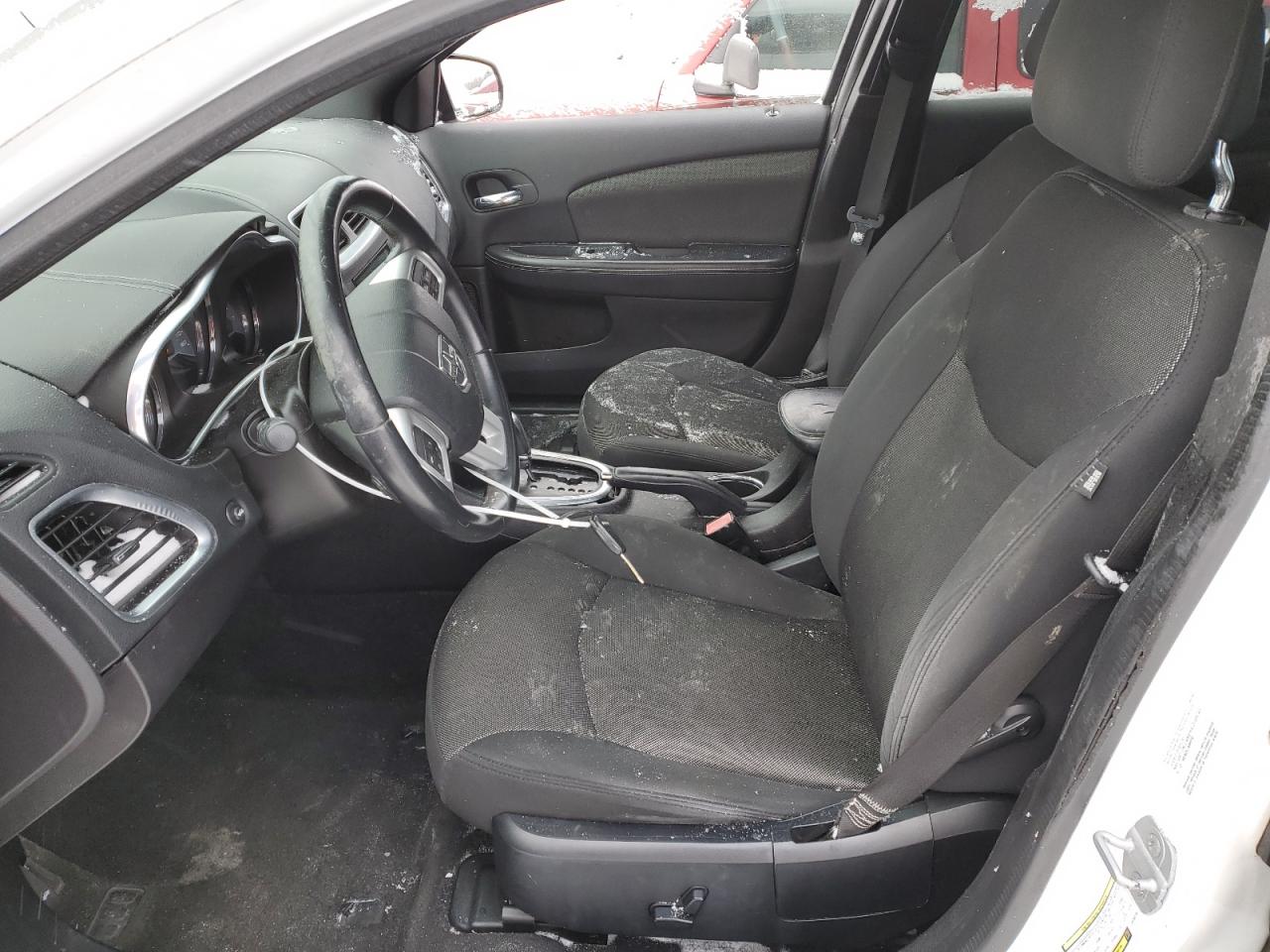 2014 Dodge Avenger - Image 7