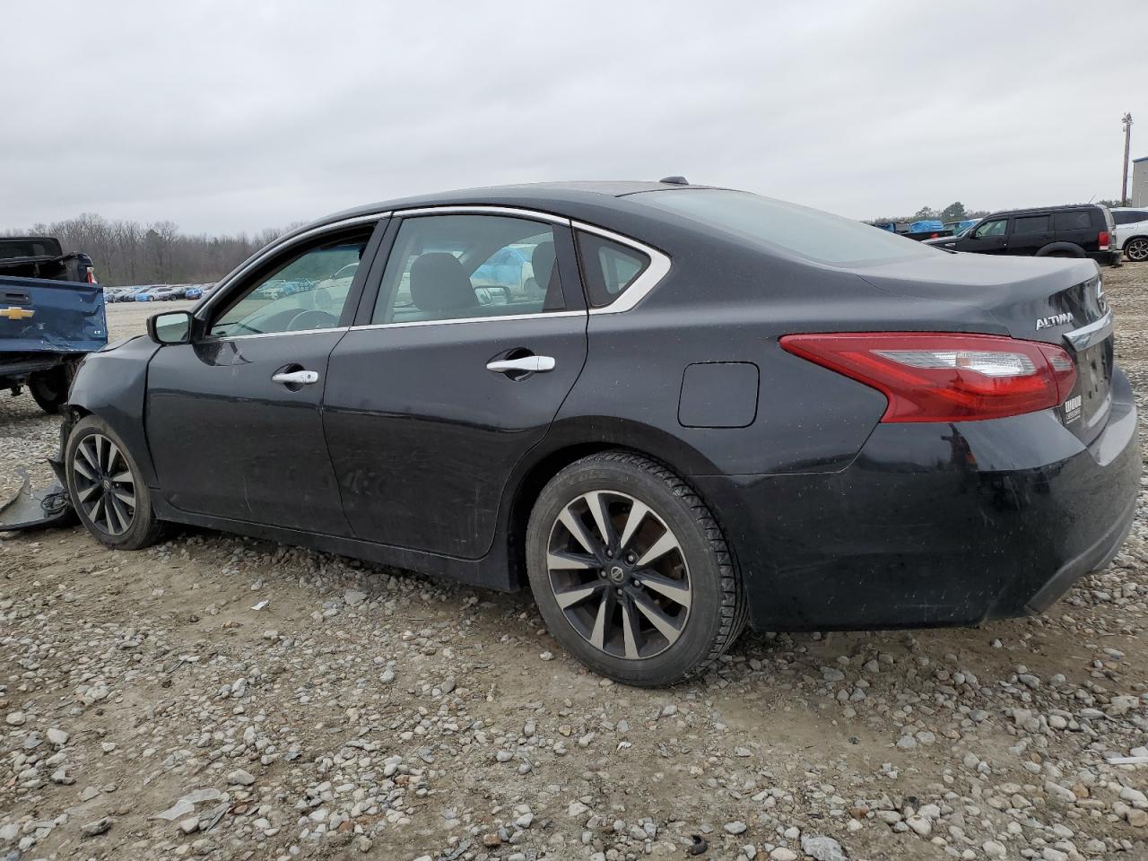 2018 Nissan Altima - Image 2