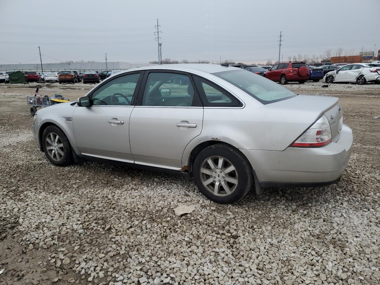 2008 Ford Taurus - Image 2