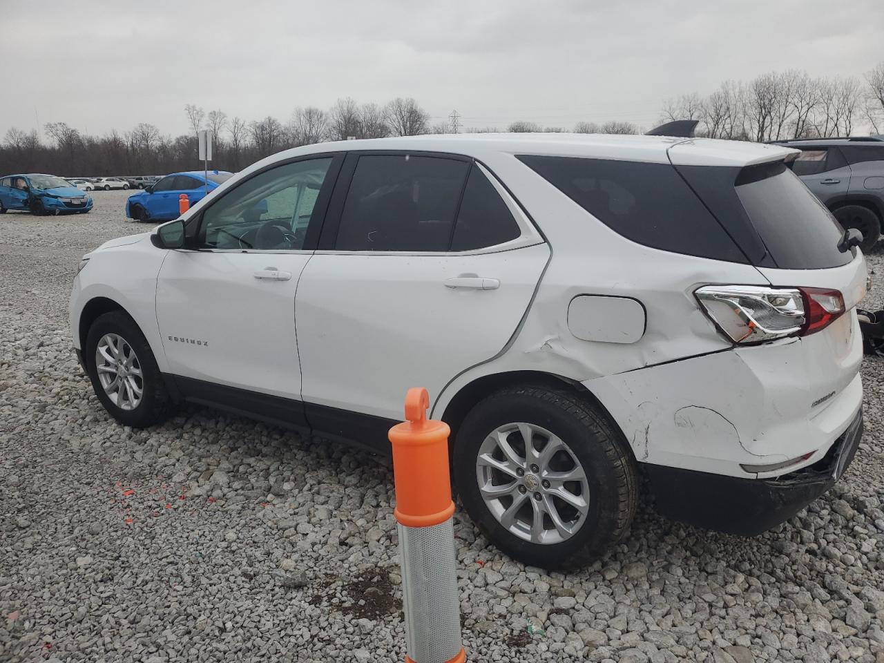 2020 Chevrolet Equinox - Image 2