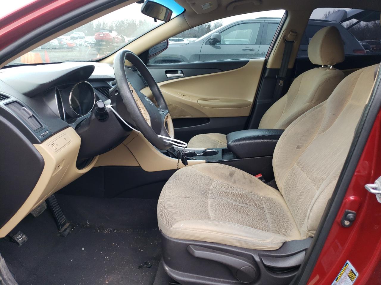 2011 Hyundai Sonata - Image 7